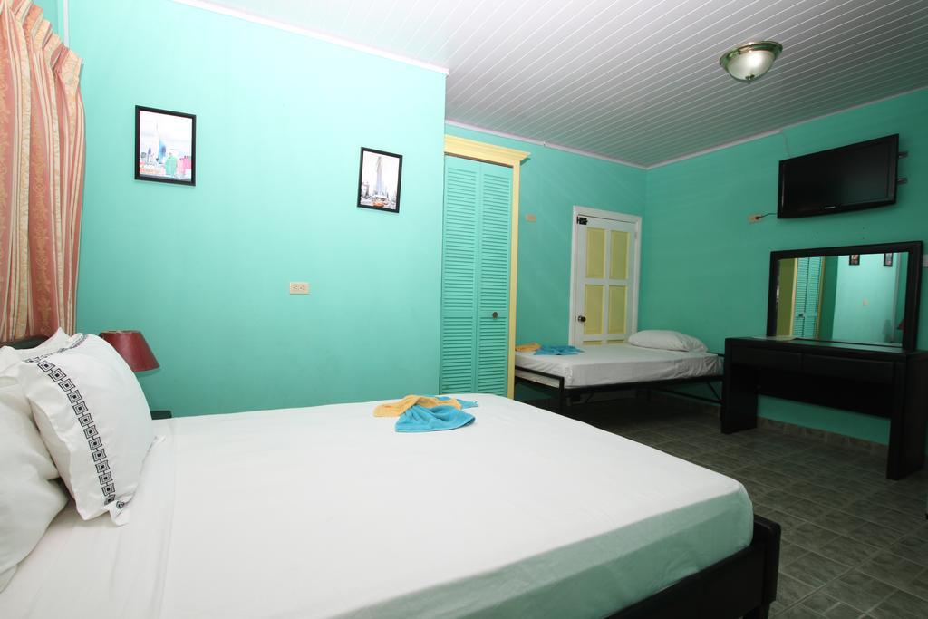 ג'ורג'טאון Pg Quality Inn מראה חיצוני תמונה