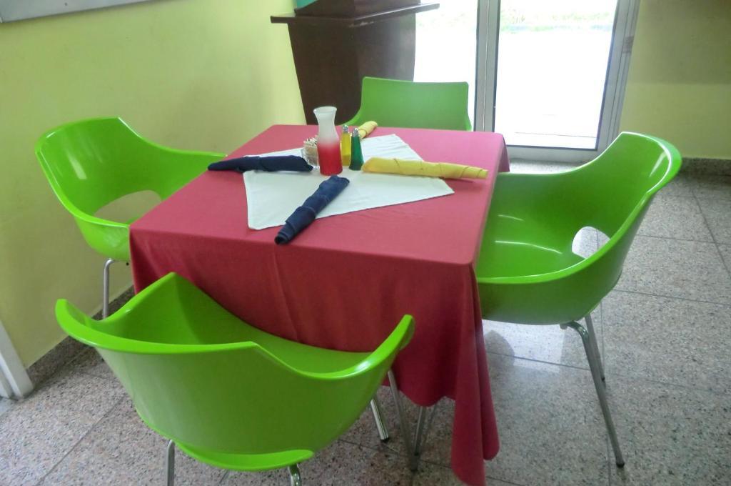 ג'ורג'טאון Pg Quality Inn מראה חיצוני תמונה